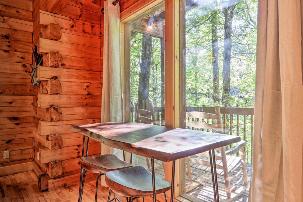 Cabin With Hot Tub And Deck, 3 Mi To Pigeon Forge Sevierville Esterno foto