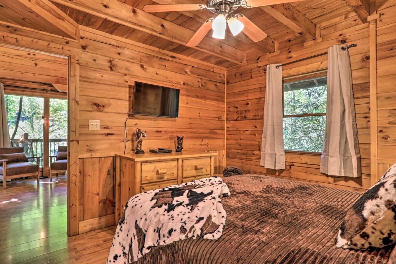 Cabin With Hot Tub And Deck, 3 Mi To Pigeon Forge Sevierville Esterno foto