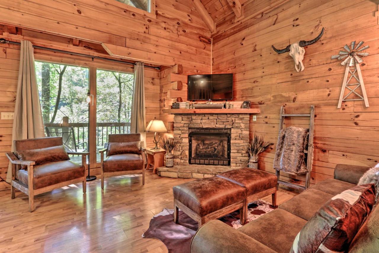 Cabin With Hot Tub And Deck, 3 Mi To Pigeon Forge Sevierville Esterno foto
