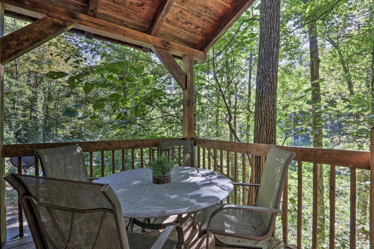 Cabin With Hot Tub And Deck, 3 Mi To Pigeon Forge Sevierville Esterno foto
