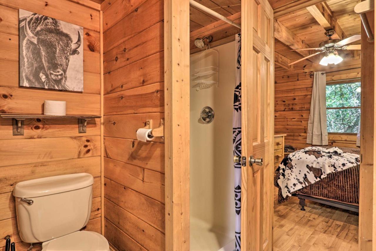 Cabin With Hot Tub And Deck, 3 Mi To Pigeon Forge Sevierville Esterno foto