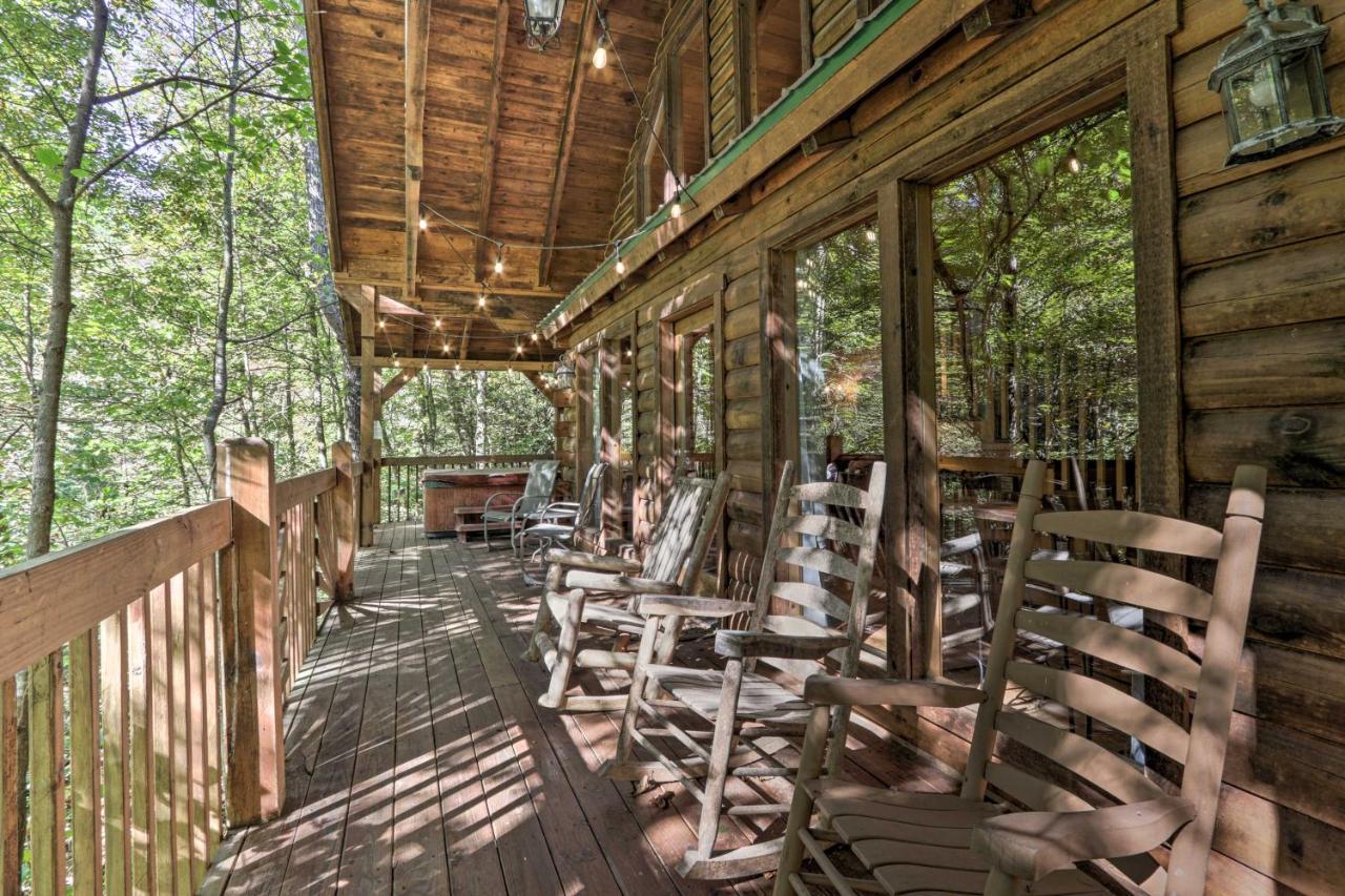 Cabin With Hot Tub And Deck, 3 Mi To Pigeon Forge Sevierville Esterno foto
